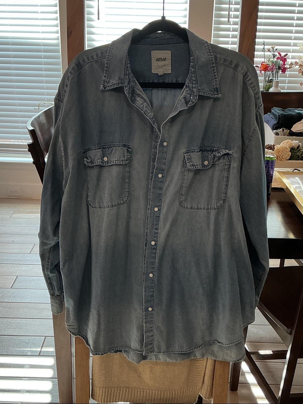 aerie Men's Light Denim Button-Down Shirt - Washed Blue